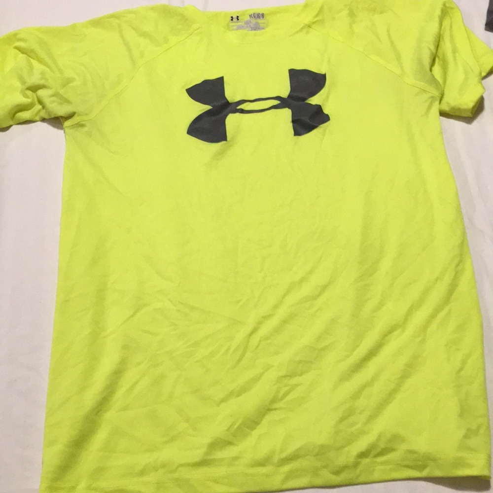 Bundle of 3 Under Armour Shirts - Picture 3 of 3
